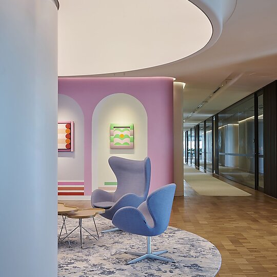 Interior photograph of Deloitte Workplace Sydney by Earl Carter