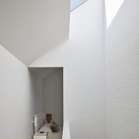 Interior photograph of North Bondi House by Pablo Veiga