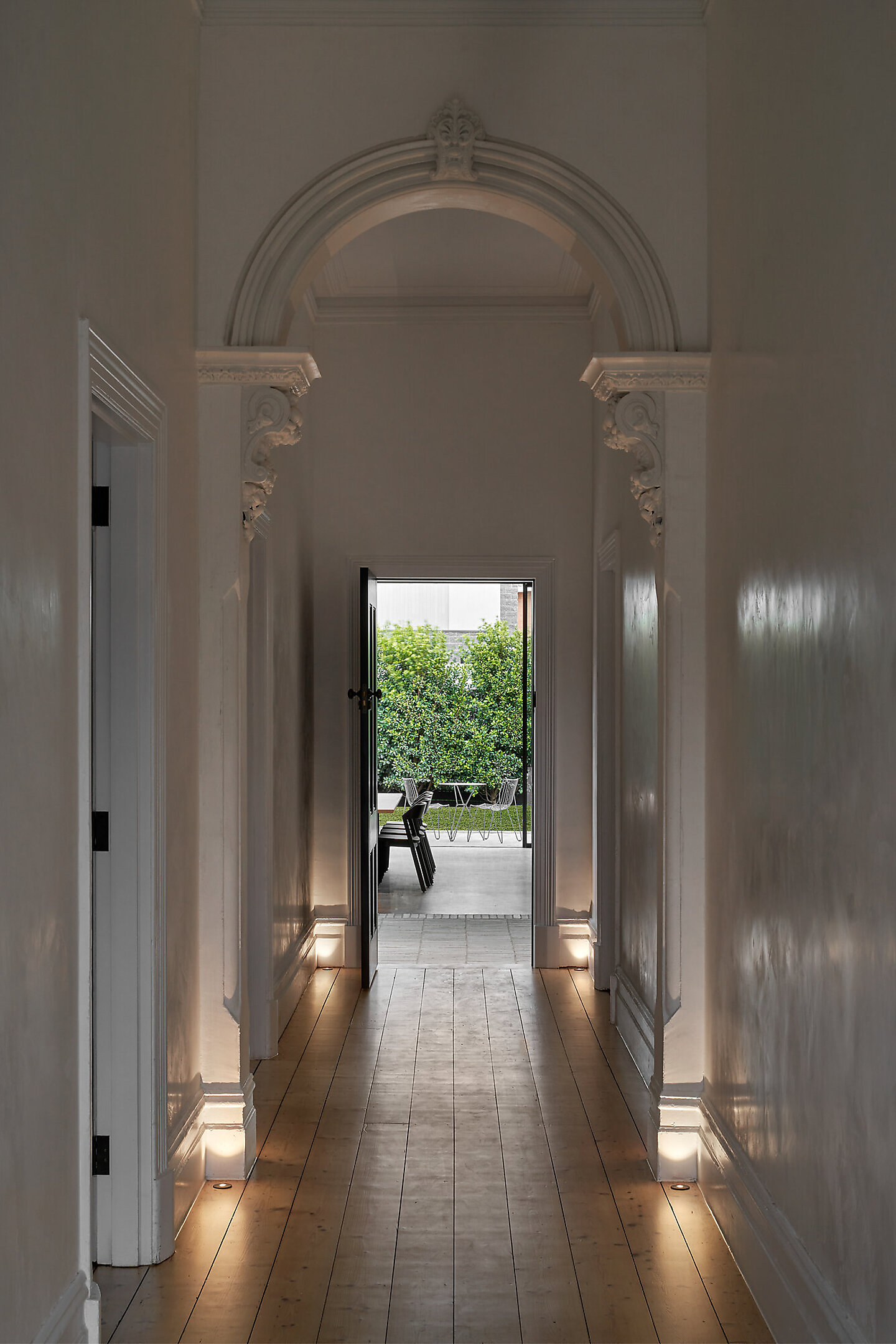 Clarendon Street House by Architecture Caisson in association with ...