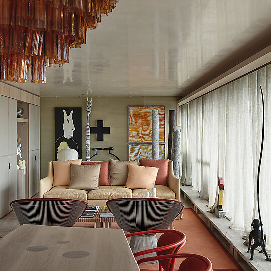 Interior photograph of Fairlie Apartment by Derek Swalwell 